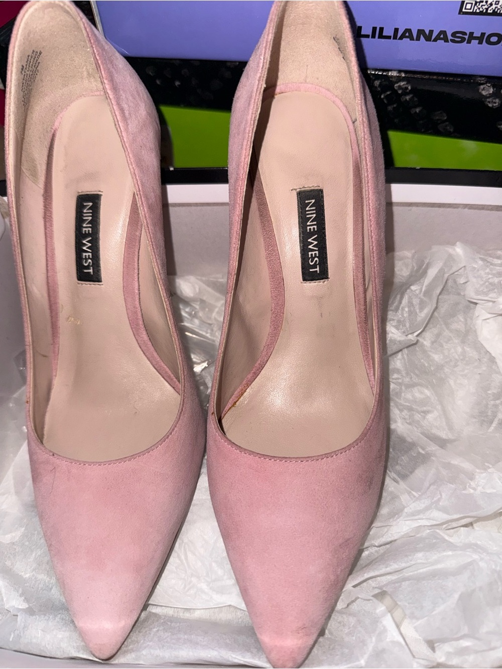 Nine West Blush Pink Suede Pointed Toe Pumps